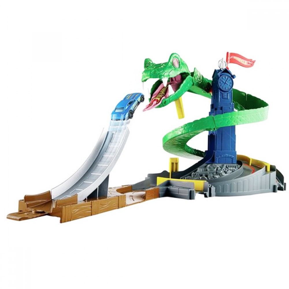 HOT WHEELS  KOBRA MACERASI OYUN SETİ +3 yaş FNB20