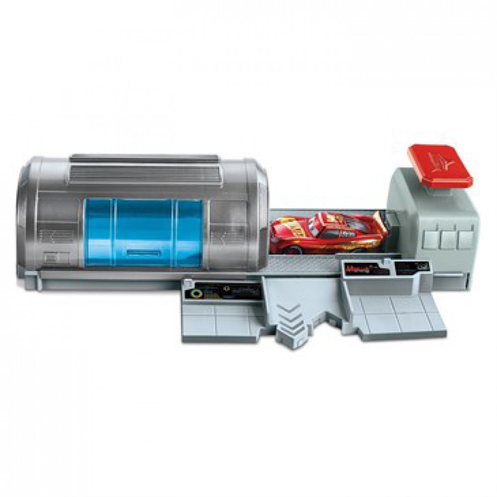 MATTEL CARS 3 FİLM SAHNELERİ OYUN DVT46