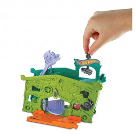 MATTEL HW TEKERLEKLİ YARIŞ DÜNYASI OYUN SETİ FNB15