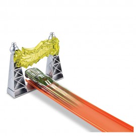 MATTEL FTH79 AKROBASİ ATLAYIŞI OYUN PARKI