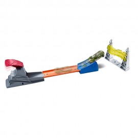 MATTEL FTH79 AKROBASİ ATLAYIŞI OYUN PARKI